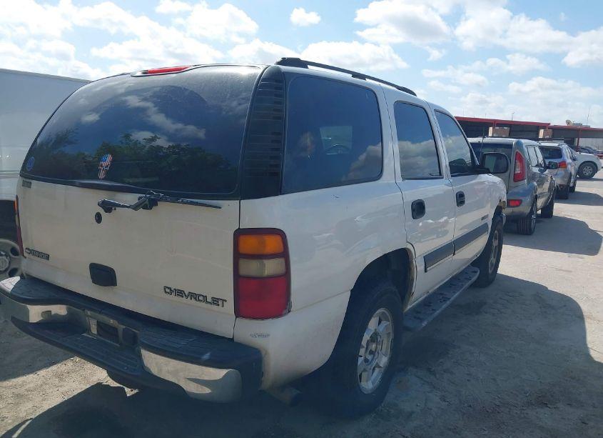 Photo 4 of 2003 Chevrolet Tahoe LS (VIN 1GNEC13V43R120191)