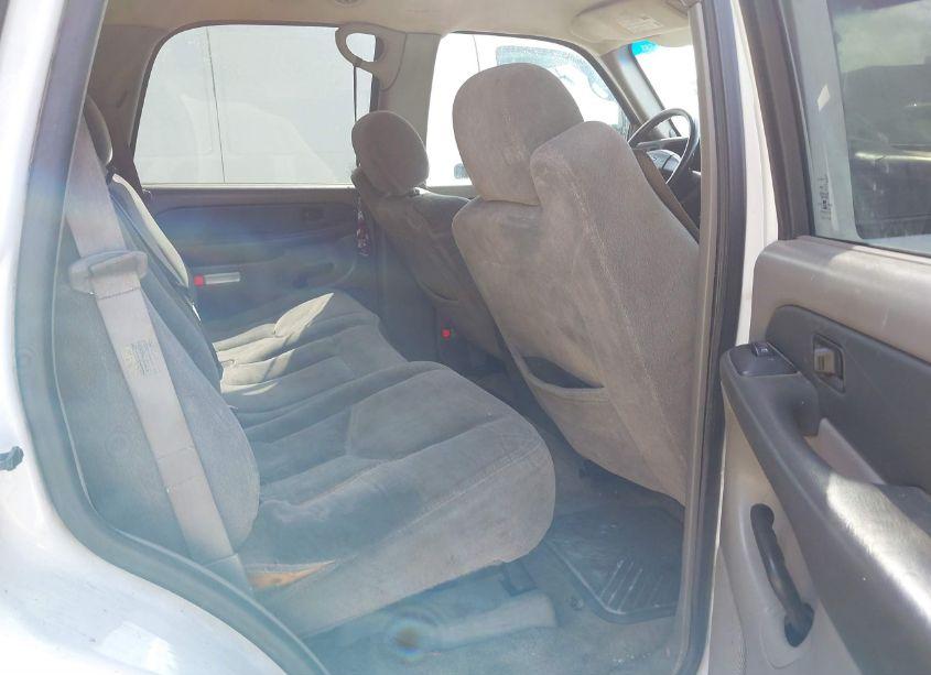 Photo 8 of 2003 Chevrolet Tahoe LS (VIN 1GNEC13V43R120191)