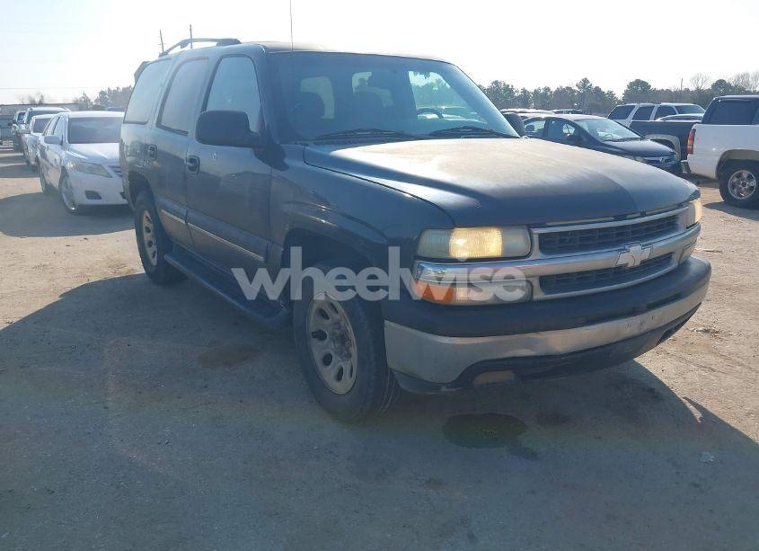 2004 Chevrolet Tahoe LS (VIN 1GNEC13V44R115266) main photo