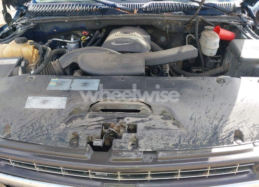 Photo 10 of 2005 Chevrolet Tahoe LS (VIN 1GNEC13V45J171868)