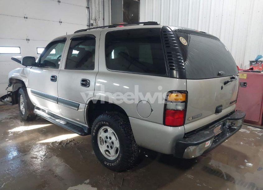 Photo 3 of 2005 Chevrolet Tahoe LS (VIN 1GNEC13V45J245015)