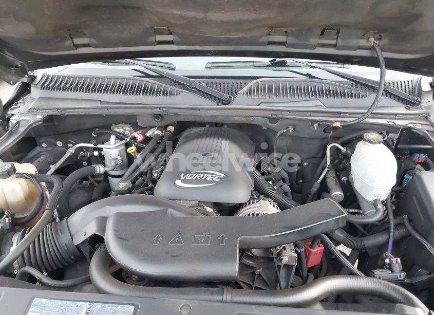 Photo 10 of 2006 Chevrolet Tahoe LS (VIN 1GNEC13V46R105064)