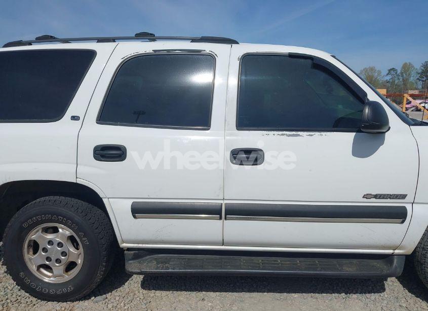 Photo 13 of 2002 Chevrolet Tahoe LS (VIN 1GNEC13V52J284059)