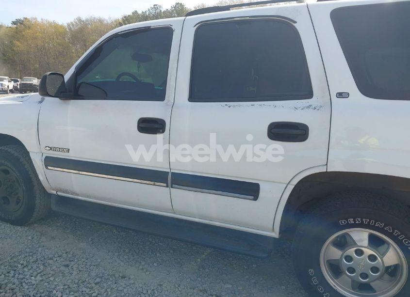 Photo 14 of 2002 Chevrolet Tahoe LS (VIN 1GNEC13V52J284059)