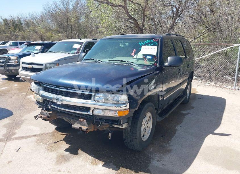 Photo 2 of 2004 Chevrolet Tahoe LS (VIN 1GNEC13V54R311538)