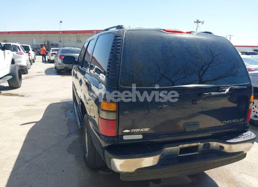 Photo 3 of 2004 Chevrolet Tahoe LS (VIN 1GNEC13V54R311538)