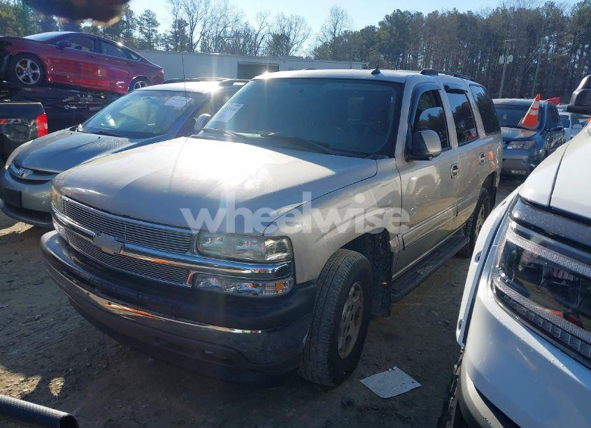 Photo 2 of 2005 Chevrolet Tahoe LS (VIN 1GNEC13V55R186803)