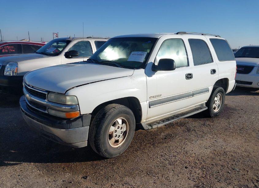 Photo 2 of 2003 Chevrolet Tahoe LS (VIN 1GNEC13V63R157288)
