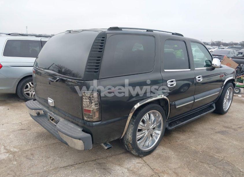 Photo 4 of 2004 Chevrolet Tahoe LS (VIN 1GNEC13V64R115575)