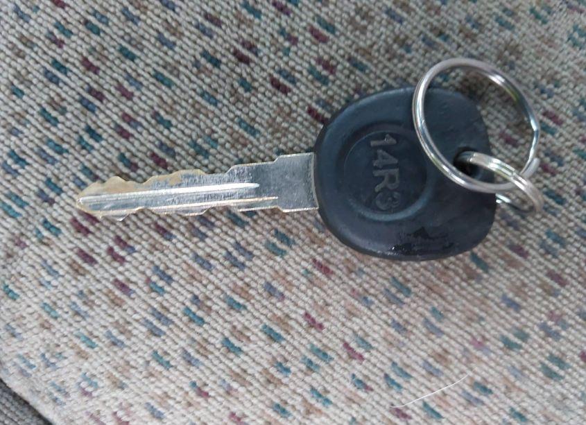 Photo 11 of 2005 Chevrolet Tahoe LS (VIN 1GNEC13V65J104852)