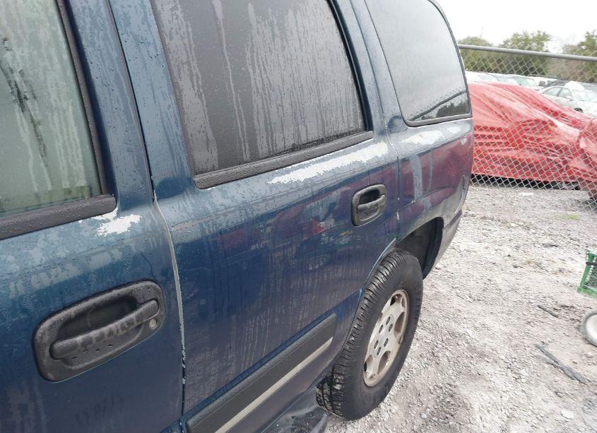 Photo 13 of 2005 Chevrolet Tahoe LS (VIN 1GNEC13V65J104852)