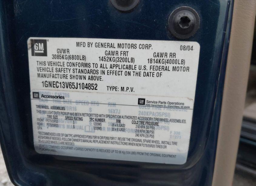 Photo 9 of 2005 Chevrolet Tahoe LS (VIN 1GNEC13V65J104852)