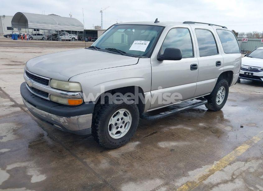 Photo 2 of 2006 Chevrolet Tahoe LS (VIN 1GNEC13V66R146232)