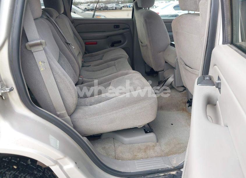 Photo 8 of 2006 Chevrolet Tahoe LS (VIN 1GNEC13V66R146232)