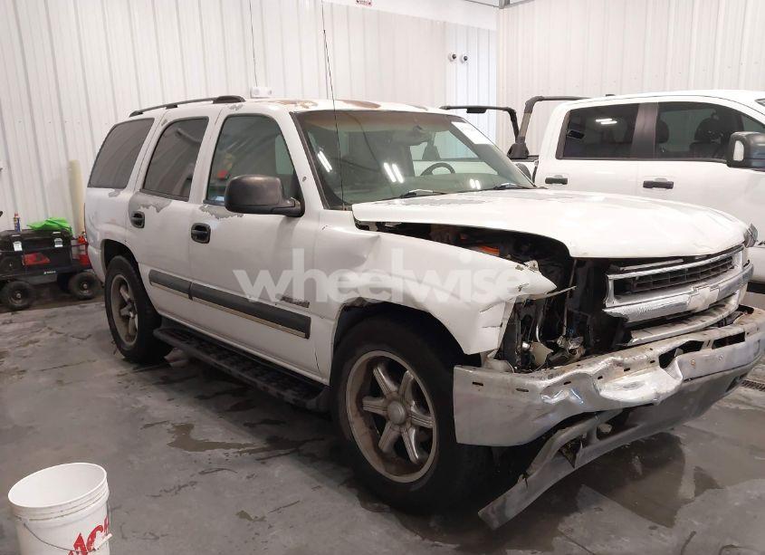 2003 Chevrolet Tahoe LS (VIN 1GNEC13V73J212149) main photo