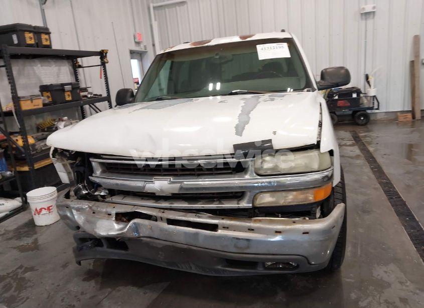 Photo 12 of 2003 Chevrolet Tahoe LS (VIN 1GNEC13V73J212149)
