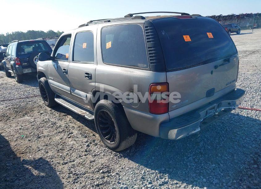 Photo 3 of 2003 Chevrolet Tahoe LS (VIN 1GNEC13V73J287501)