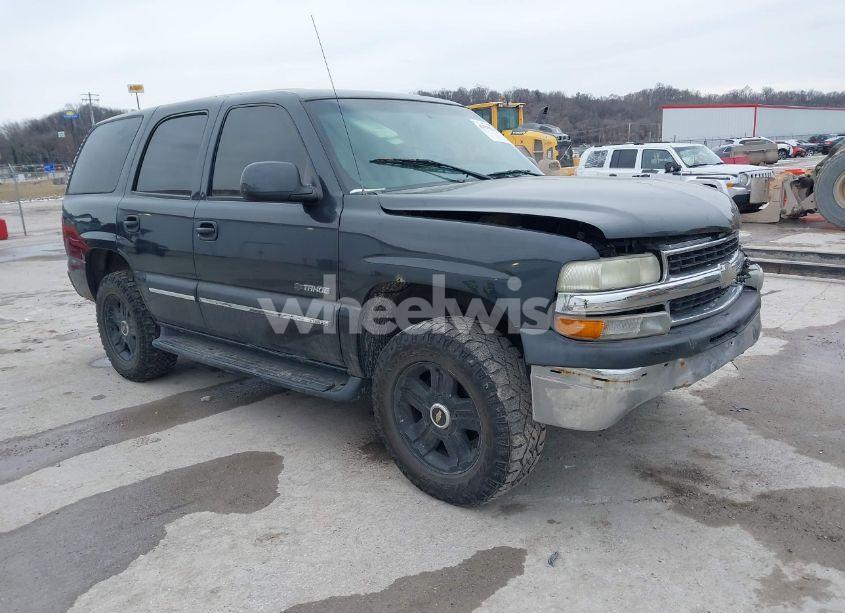 2003 Chevrolet Tahoe LS (VIN 1GNEC13V73R139530) main photo