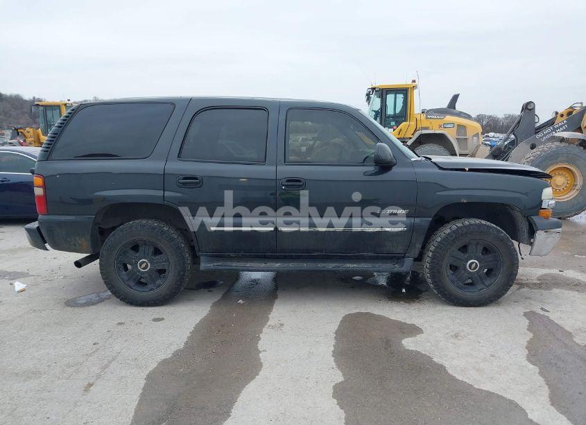 Photo 13 of 2003 Chevrolet Tahoe LS (VIN 1GNEC13V73R139530)