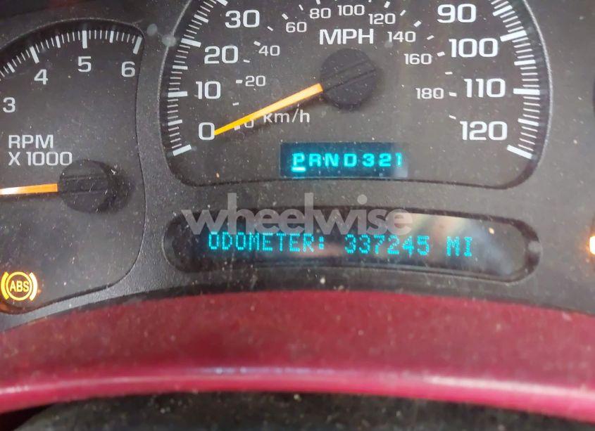 Photo 15 of 2003 Chevrolet Tahoe LS (VIN 1GNEC13V73R139530)