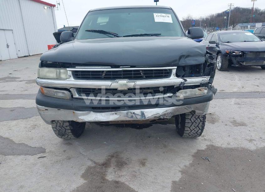 Photo 6 of 2003 Chevrolet Tahoe LS (VIN 1GNEC13V73R139530)