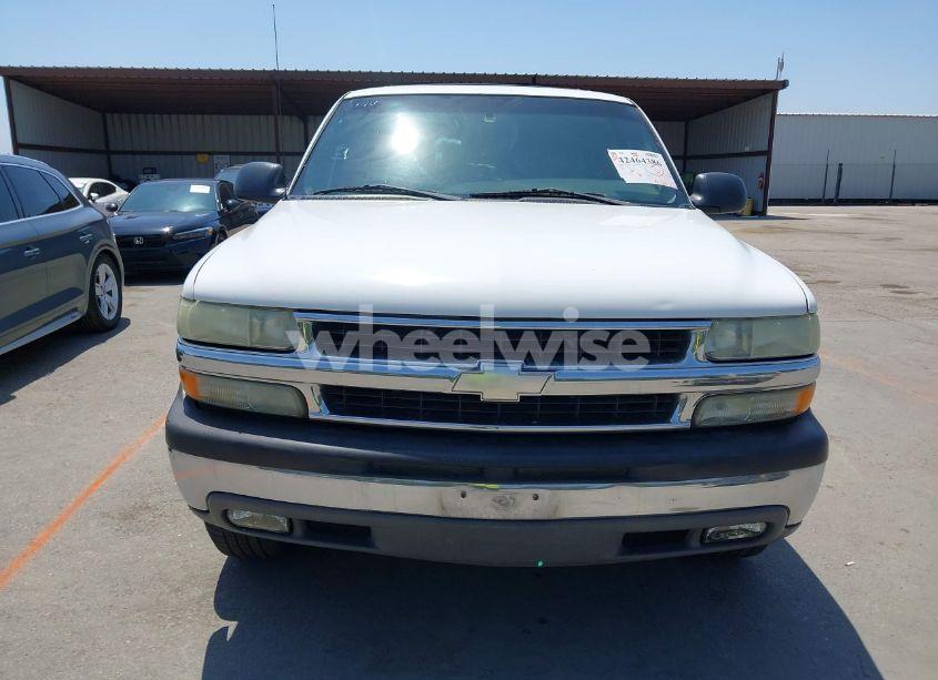 Photo 12 of 2003 Chevrolet Tahoe LS (VIN 1GNEC13V73R265144)