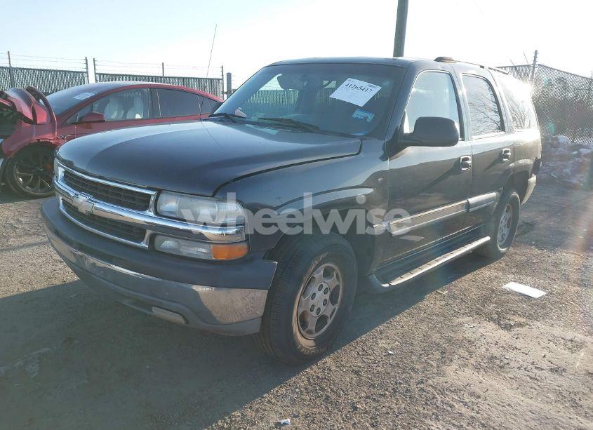 Photo 2 of 2004 Chevrolet Tahoe LS (VIN 1GNEC13V74J124624)