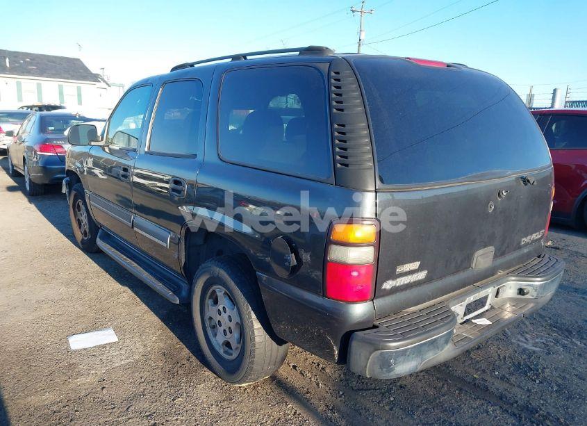Photo 3 of 2004 Chevrolet Tahoe LS (VIN 1GNEC13V74J124624)