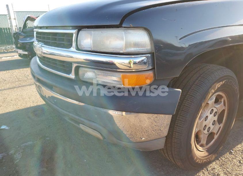 Photo 6 of 2004 Chevrolet Tahoe LS (VIN 1GNEC13V74J124624)