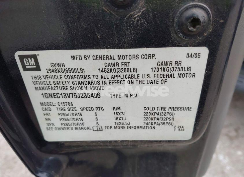 Photo 9 of 2005 Chevrolet Tahoe LS (VIN 1GNEC13V75J235496)