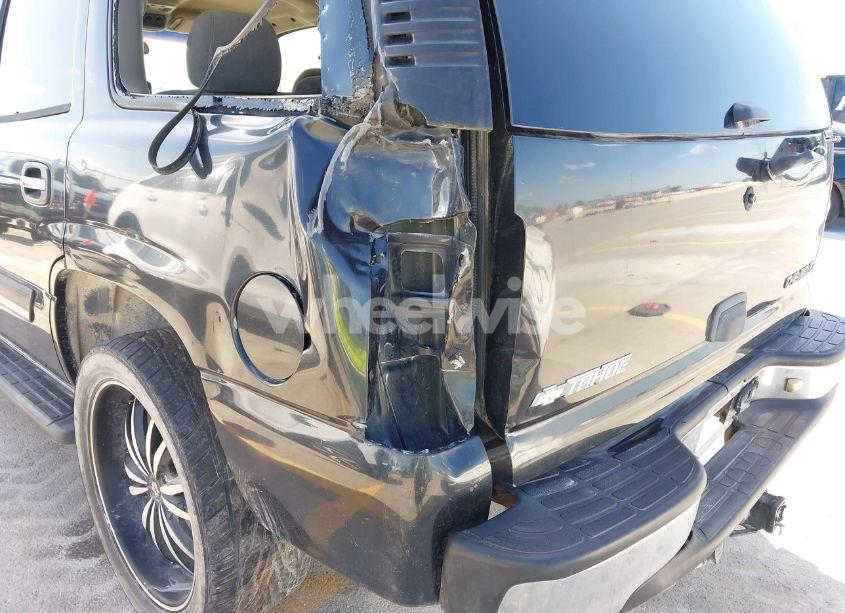 Photo 6 of 2005 Chevrolet Tahoe LS (VIN 1GNEC13V75R251960)