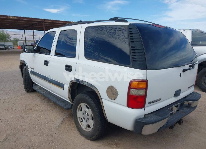Photo 3 of 2003 Chevrolet Tahoe LS (VIN 1GNEC13V83R142873)