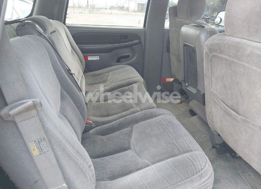 Photo 8 of 2003 Chevrolet Tahoe LS (VIN 1GNEC13V83R142873)