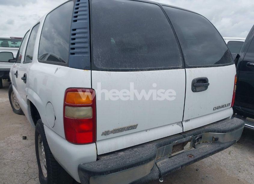 Photo 3 of 2003 Chevrolet Tahoe SPECIAL SERVICES (VIN 1GNEC13V83R261152)