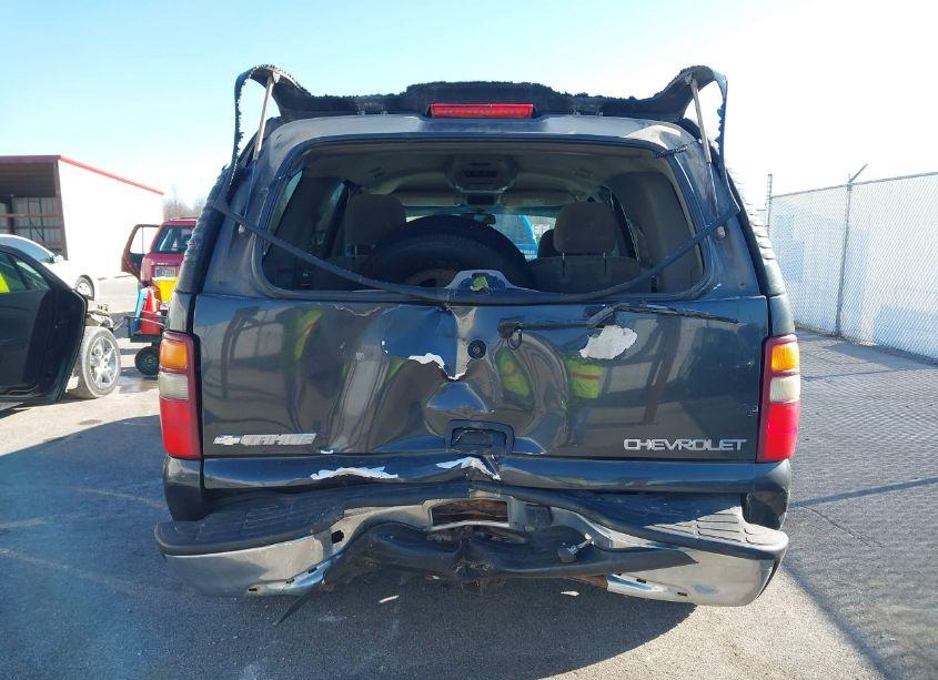 Photo 6 of 2003 Chevrolet Tahoe LS (VIN 1GNEC13V83R278209)