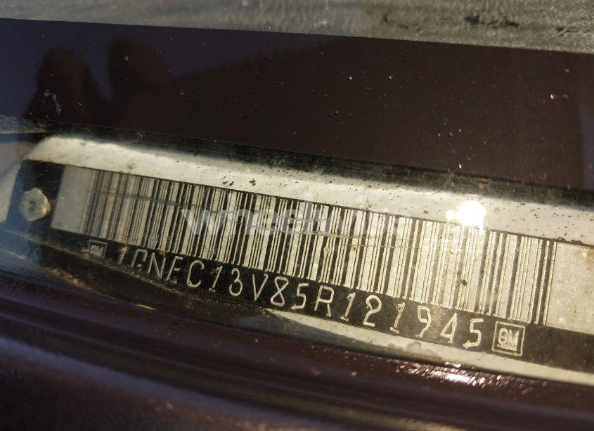 Photo 9 of 2005 Chevrolet Tahoe LS (VIN 1GNEC13V85R121945)