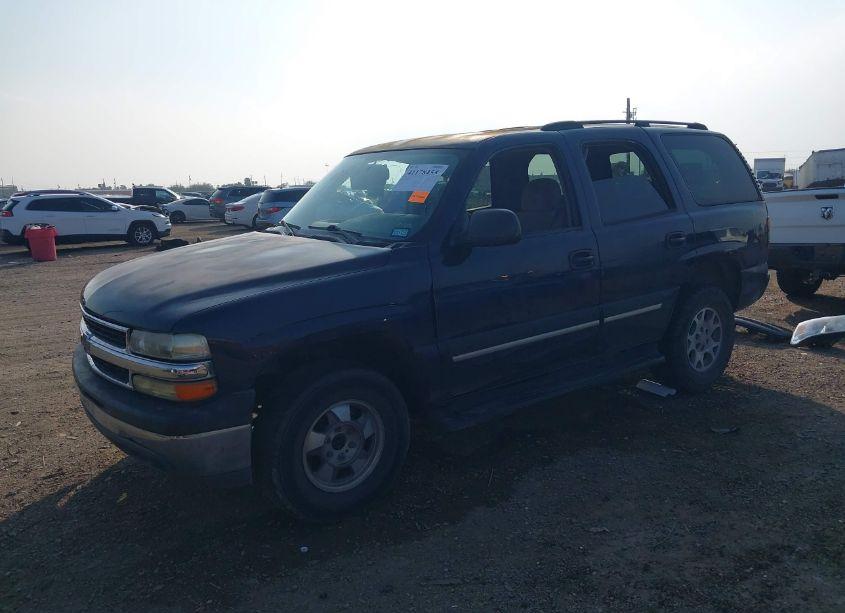 Photo 2 of 2005 Chevrolet Tahoe LS (VIN 1GNEC13V85R233435)