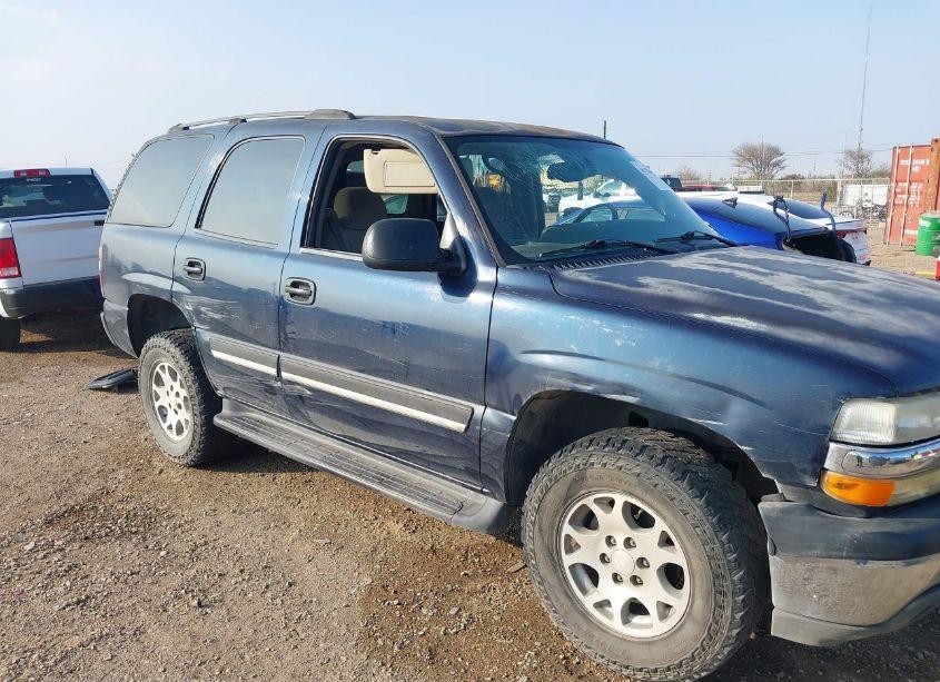 Photo 6 of 2005 Chevrolet Tahoe LS (VIN 1GNEC13V85R233435)