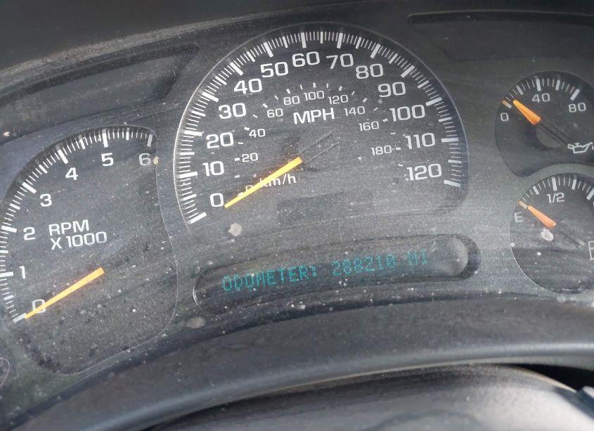 Photo 7 of 2005 Chevrolet Tahoe LS (VIN 1GNEC13V85R233435)