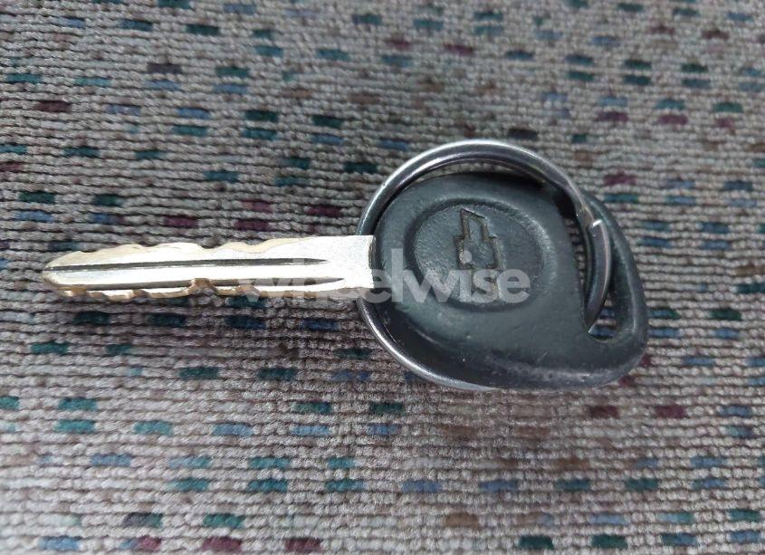 Photo 11 of 2005 Chevrolet Tahoe LS (VIN 1GNEC13V85R252339)