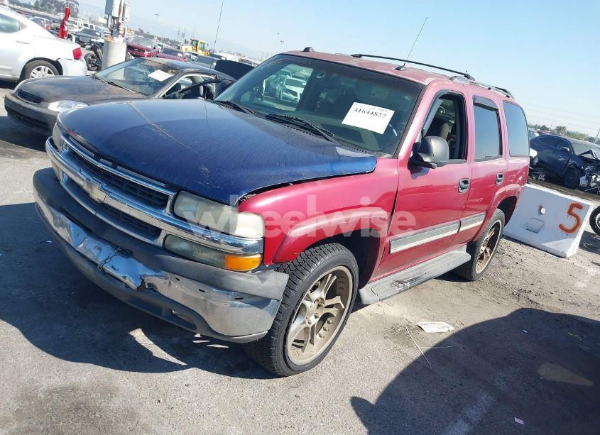 Photo 2 of 2005 Chevrolet Tahoe LS (VIN 1GNEC13V85R255385)