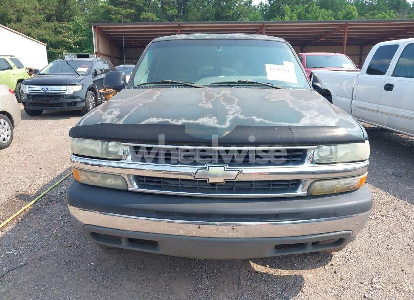 Photo 6 of 2002 Chevrolet Tahoe LS (VIN 1GNEC13V92J308220)