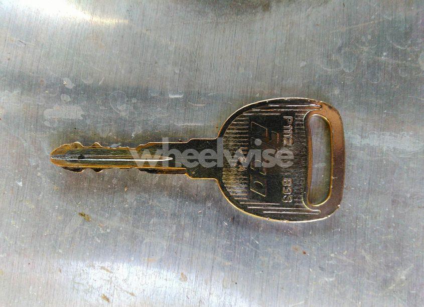 Photo 11 of 2003 Chevrolet Tahoe LS (VIN 1GNEC13V93R197798)