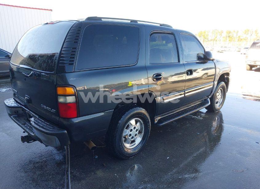 Photo 4 of 2004 Chevrolet Tahoe LS (VIN 1GNEC13V94R288488)