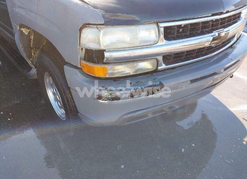 Photo 6 of 2004 Chevrolet Tahoe LS (VIN 1GNEC13V94R288488)
