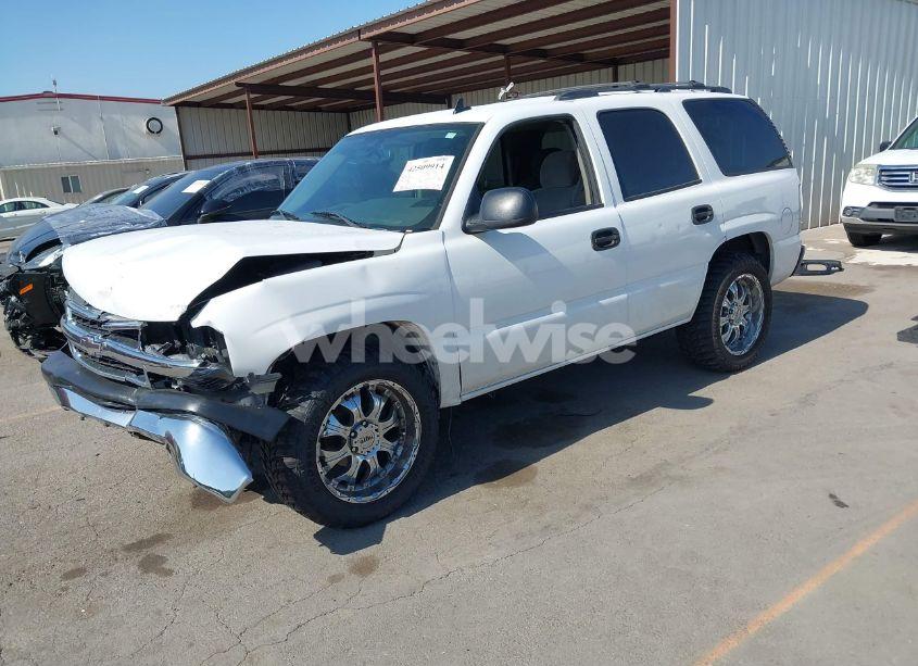 Photo 2 of 2006 Chevrolet Tahoe LS (VIN 1GNEC13V96R137993)