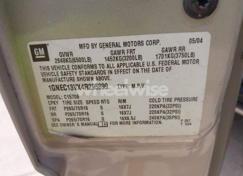 Photo 9 of 2004 Chevrolet Tahoe LS (VIN 1GNEC13VX4R295899)