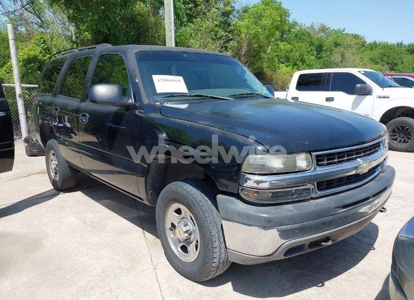 2005 Chevrolet Tahoe LS (VIN 1GNEC13VX5R180270) main photo
