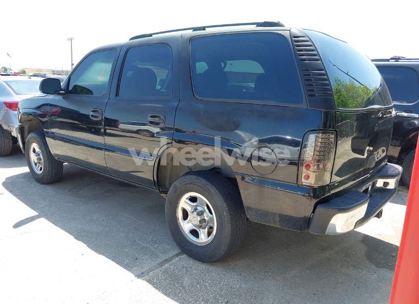 Photo 3 of 2005 Chevrolet Tahoe LS (VIN 1GNEC13VX5R180270)