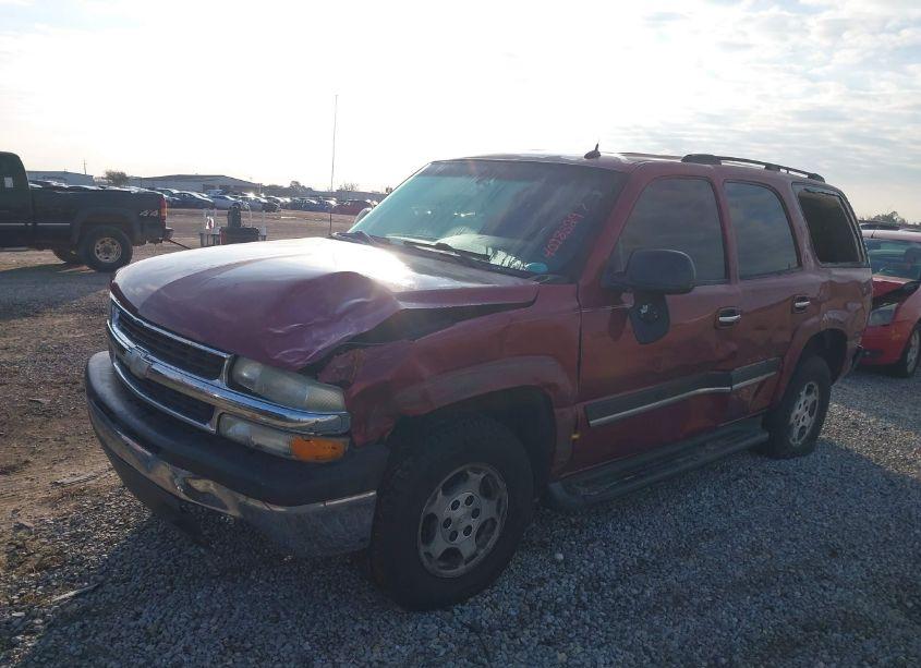 Photo 2 of 2005 Chevrolet Tahoe LS (VIN 1GNEC13VX5R275766)